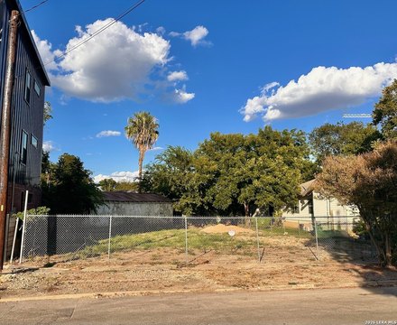 Land, San Antonio, TX