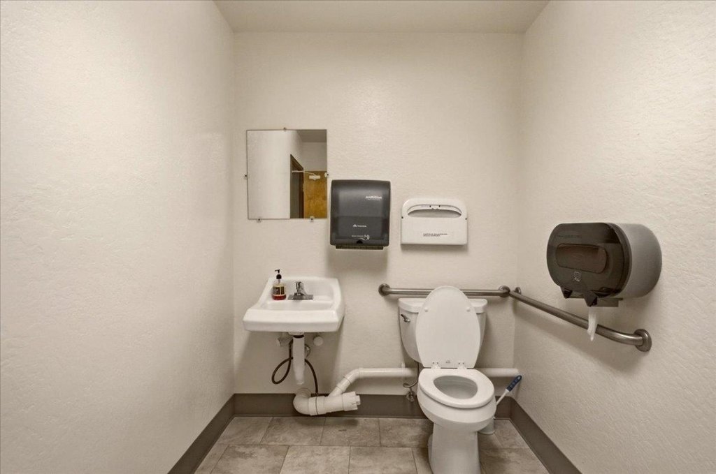 Picture 37