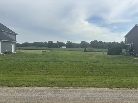 Land, Leroy, IL