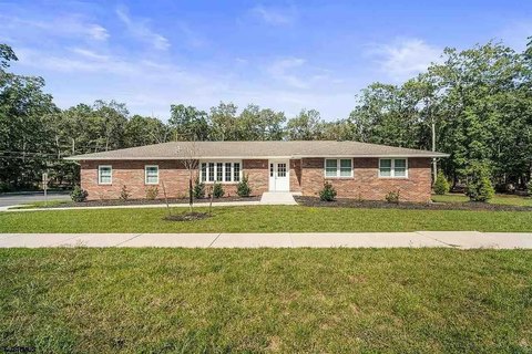Renovated Medical Office with Parking