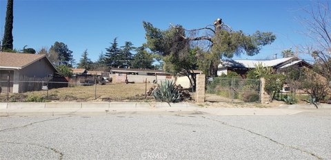 Land, Banning, CA