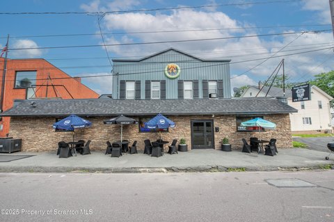 Turnkey Bar & Restaurant with Income