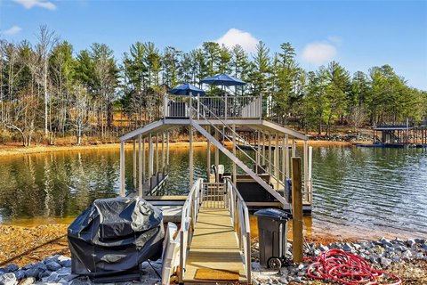 Permitted Lakefront Dock Lot