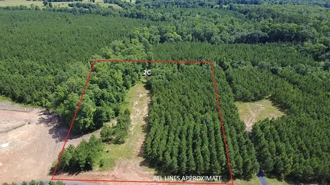 Scenic Lot in Gated Community