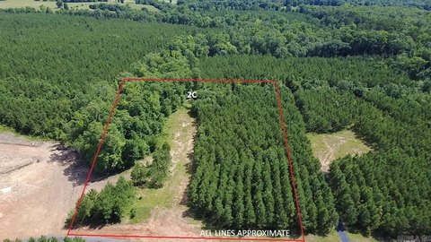 Scenic Lot in Gated Community