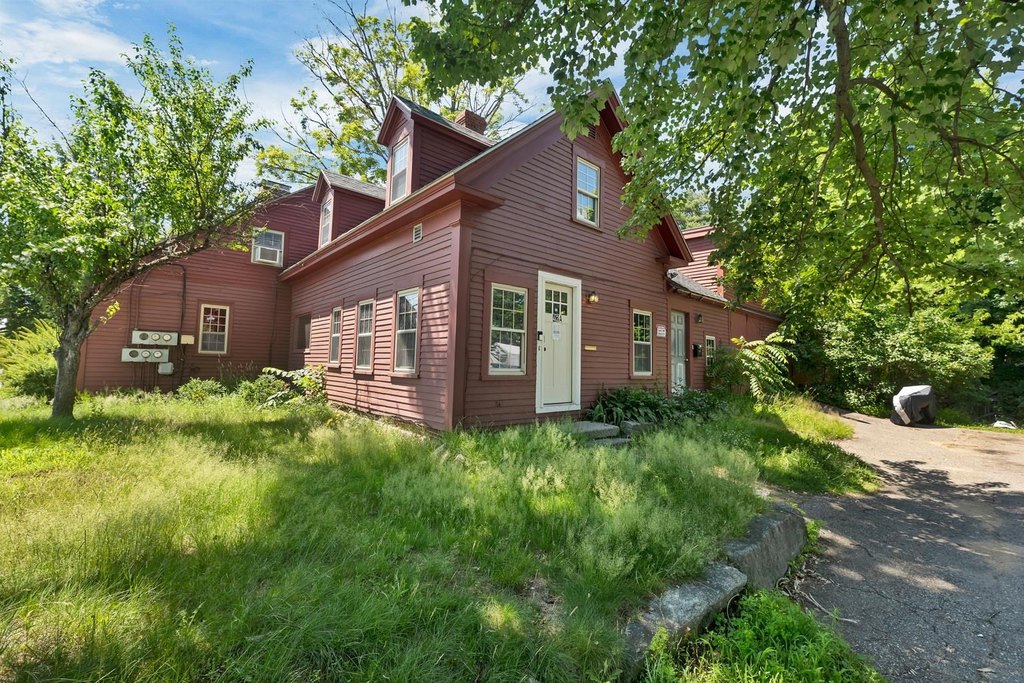 42 Gilford Ave, Laconia, NH 03246