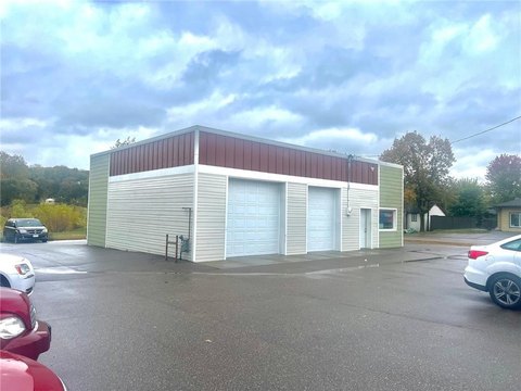 Auto Shop with Highway Visibility