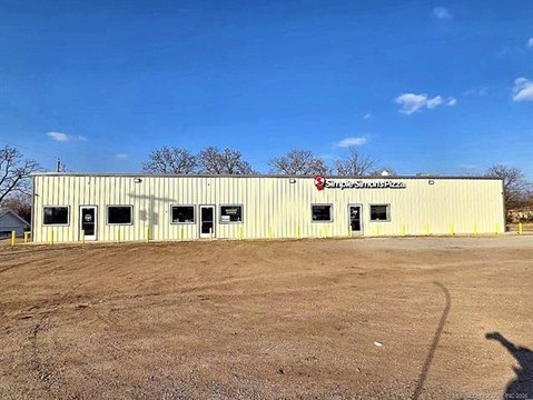 3-Unit Retail Building