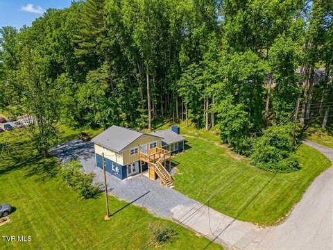 Remodeled Multifamily Near Emory & Henry