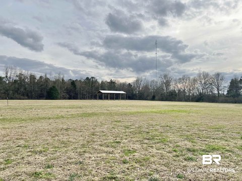 Unzoned Land with Pole Barn