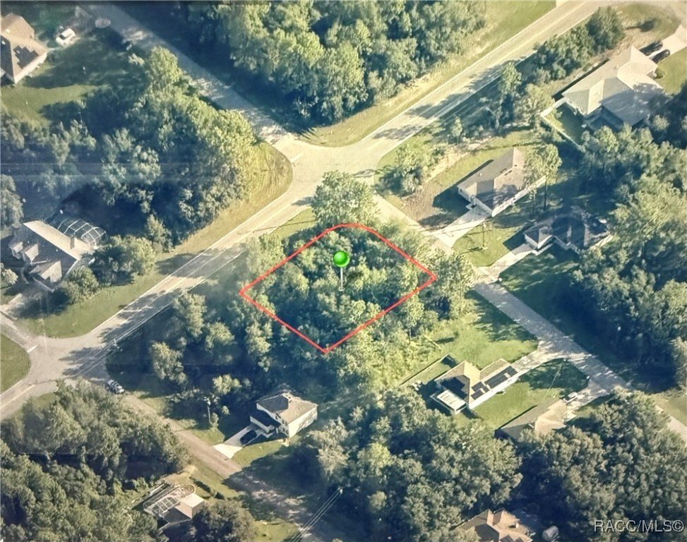 Residential Corner Lot in Citrus Springs