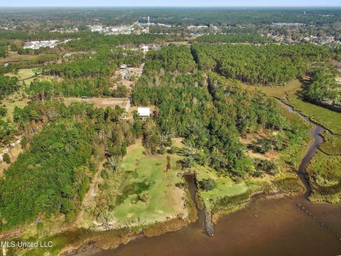Waterfront Acreage in Ocean Springs