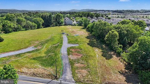 LAND - MECHANICSBURG, PA