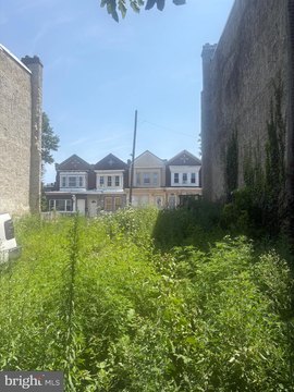Land, PHILADELPHIA, PA