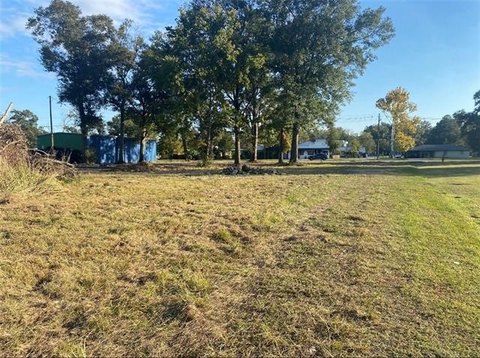 Commercial Land in Ponchatoula, LA