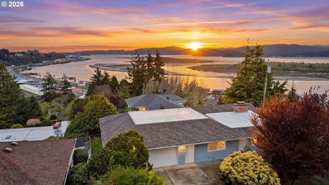Remodeled Duplex with Bay Views
