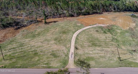 Residential Land in Senatobia, MS