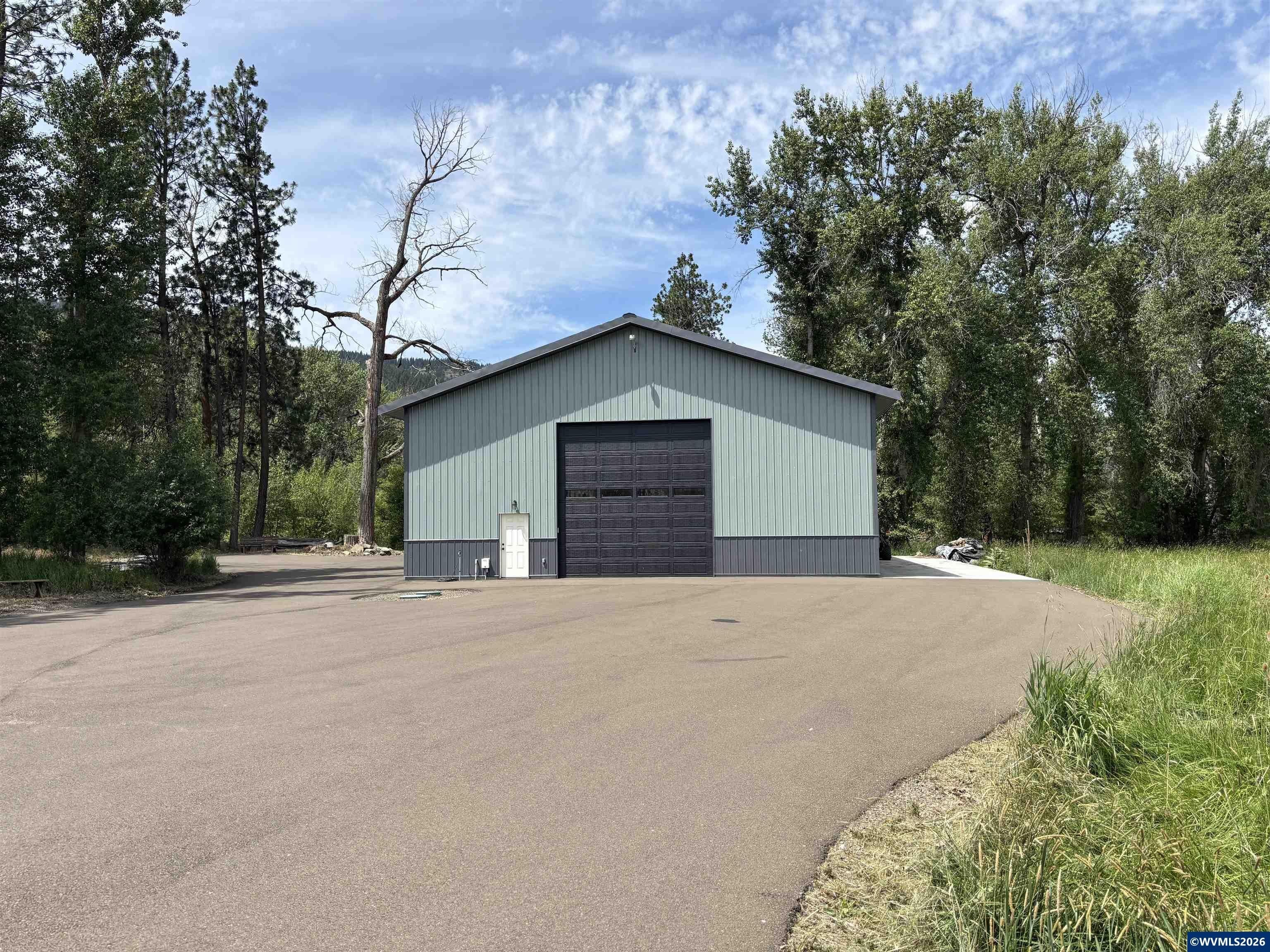 Bear Creek Frontage Acreage Property