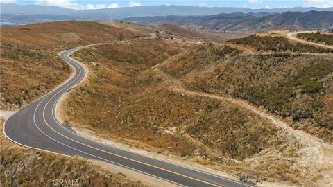 Expansive Land Parcel in Castaic