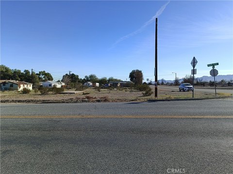 Commercial Corner Lot in Daggett