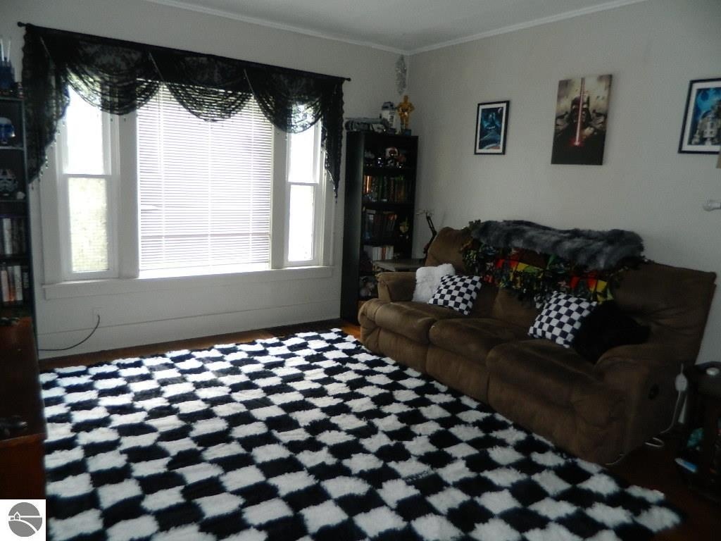 Picture 4