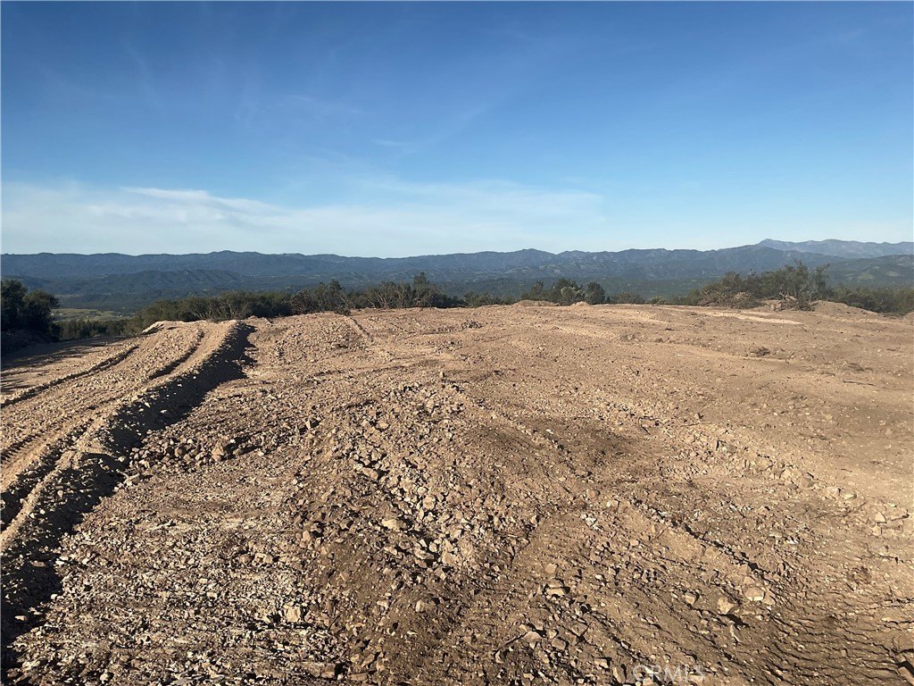 39.6 Acres in Lockwood Valley