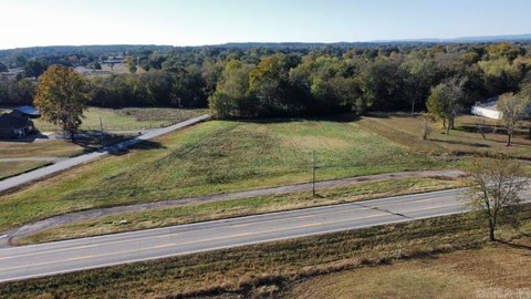 Commercial Land in Growing Area