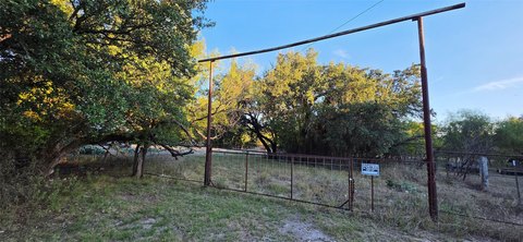 Land, Eden, TX