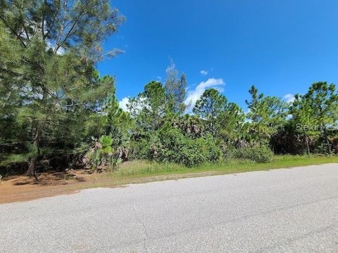 Residential Land in Gulf Cove