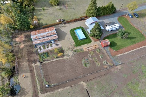 Creswell Acreage Property with Utilities