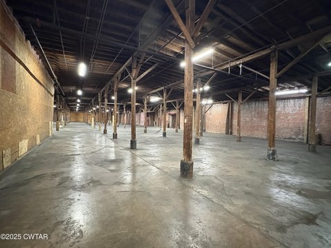 Jackson Warehouse Opportunity For Rent