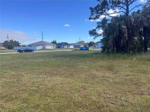 Vacant Lot in Cape Coral