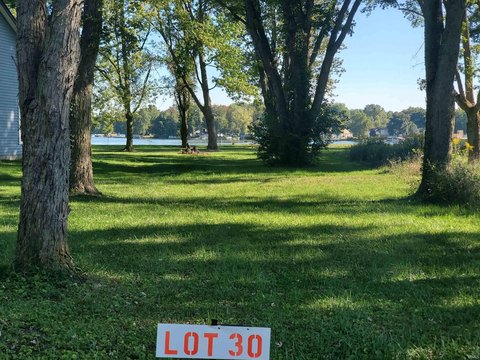 LOTS AND LAND, Hudson, IN