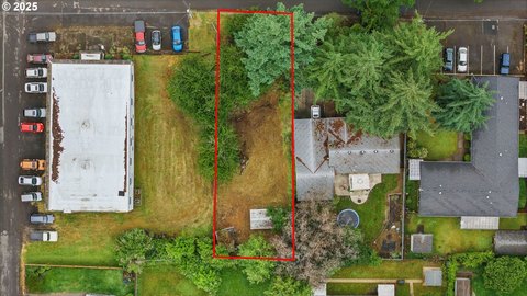 Land, Milwaukie, OR