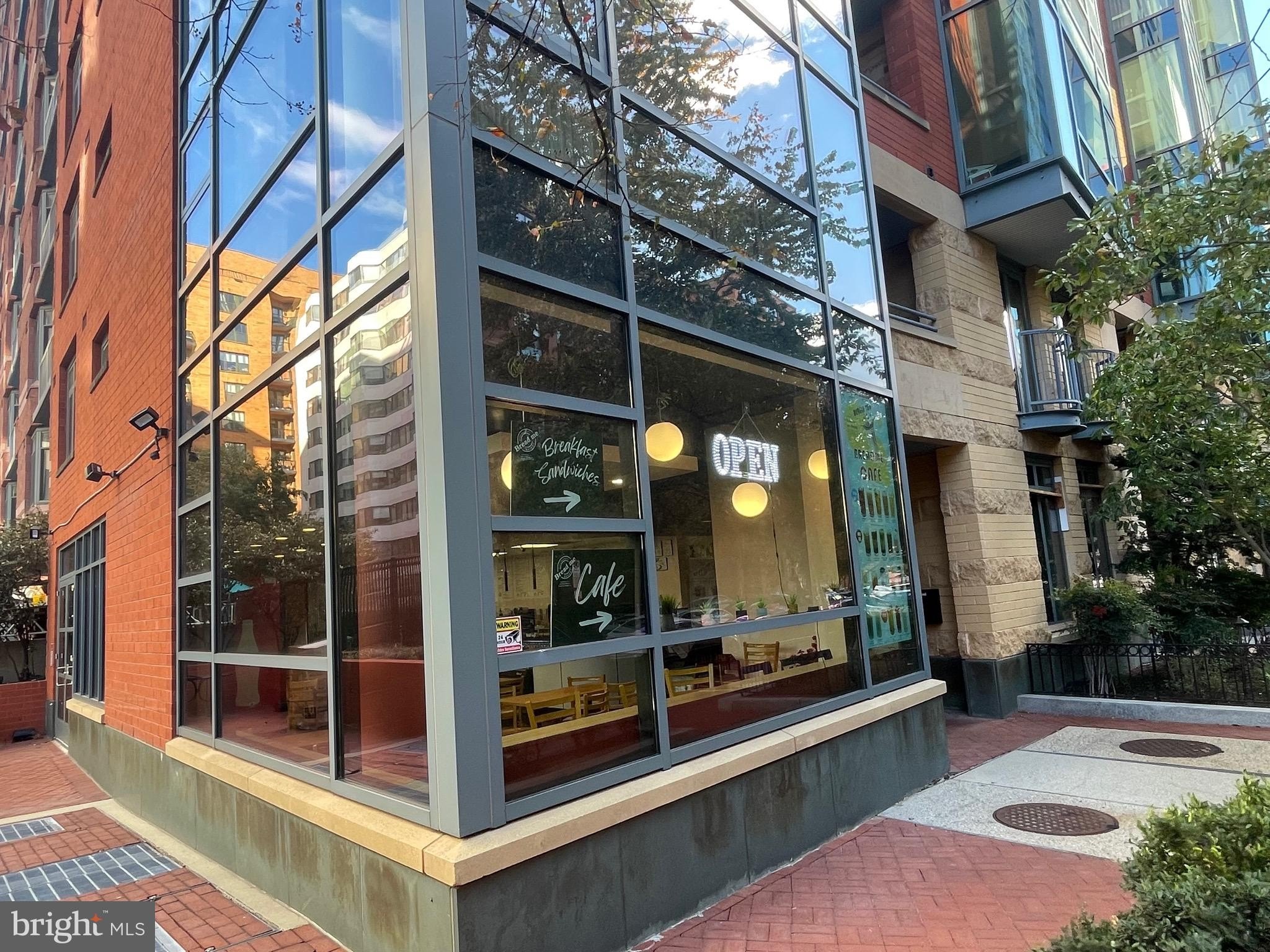 Prime Retail Condo in DC