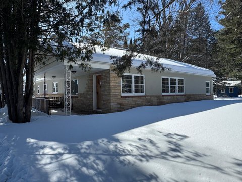 Woodruff Duplex with Updated Interiors
