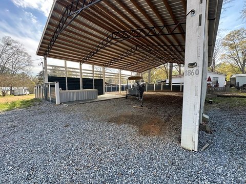 Eufaula Land with Pole Barn