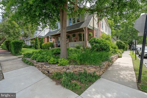 Renovated Twin Home with Backyard