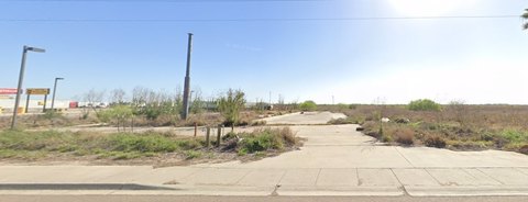 Commercial Lot in Falfurrias, TX