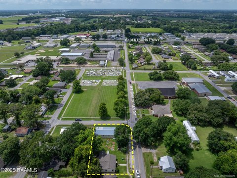 Broussard Commercial Property For Sale