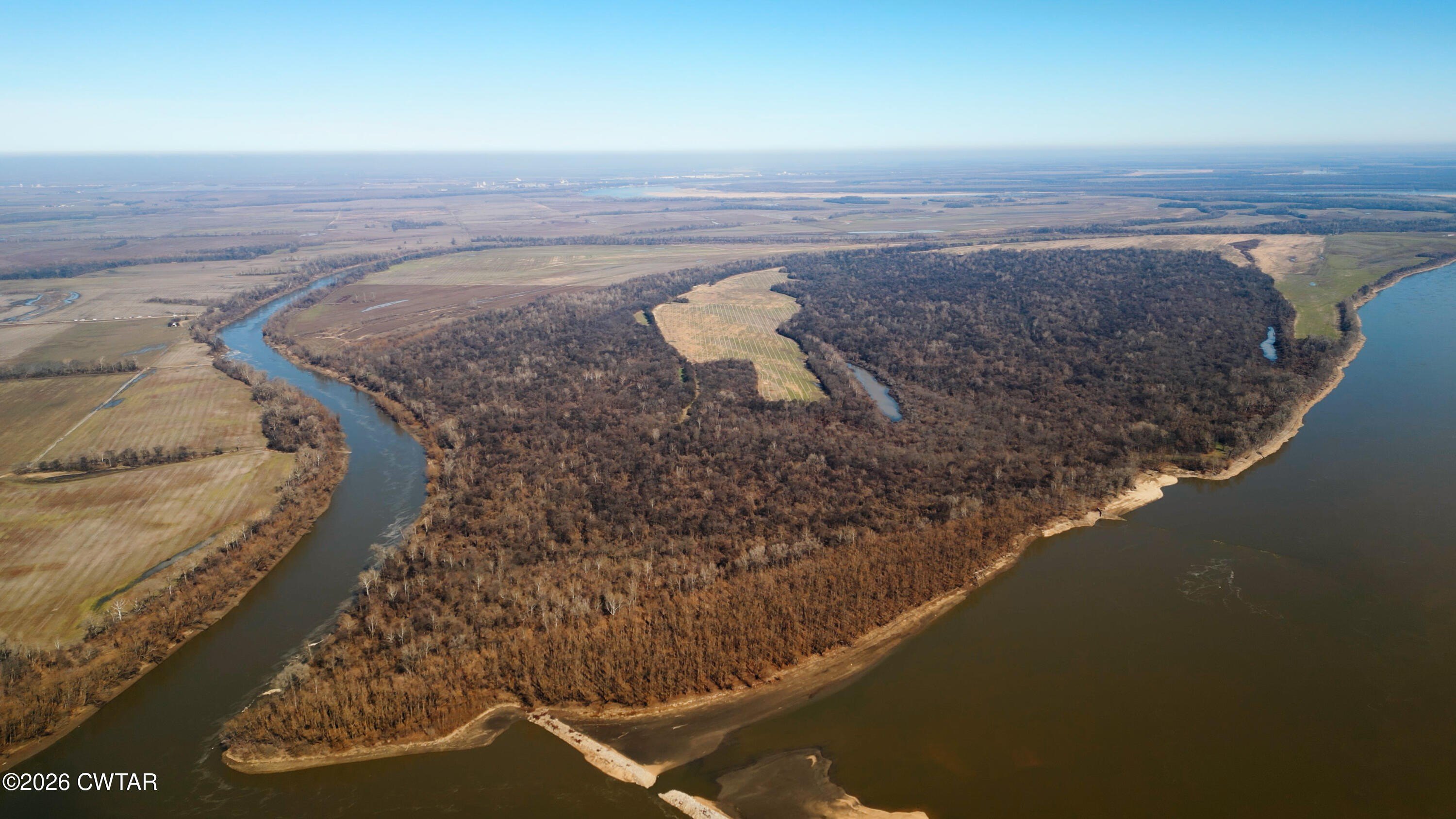 1750 Acres Mississippi River Frontage