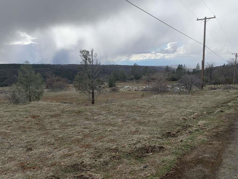 Land with Valley and Mountain Views