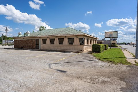Commercial Property on Historic Route 66