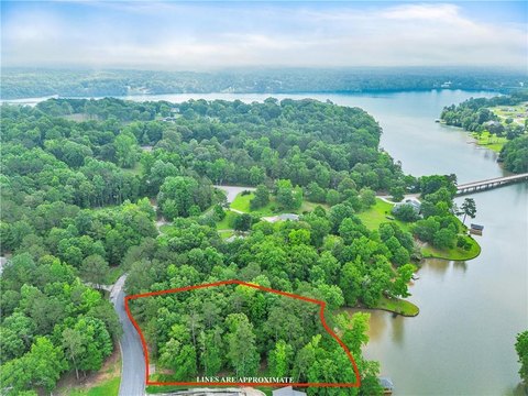 Waterfront Lot in Clairewood