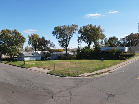 Saint Paul Corner Industrial Lot
