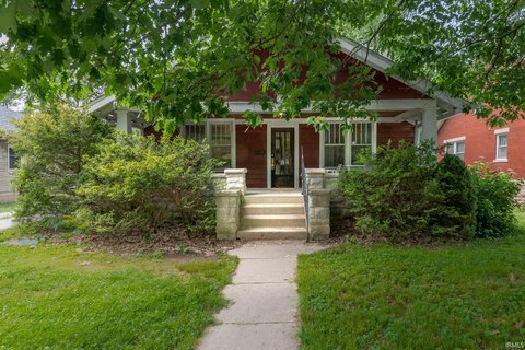 Craftsman Residential Income Home