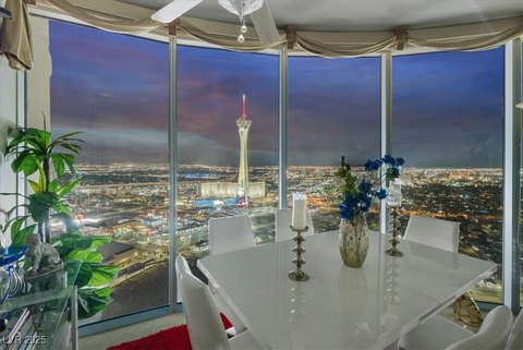 Las Vegas High-Rise Residence