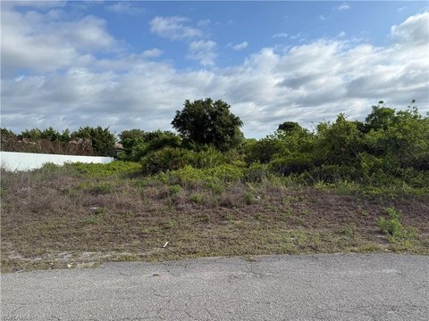 LAND - LEHIGH ACRES, FL