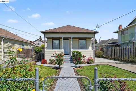 Duplex with Outdoor Space