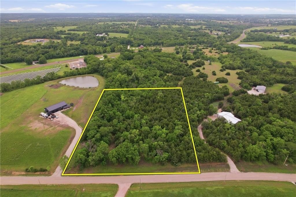 Wooded Acreage in Tonganoxie, Kansas